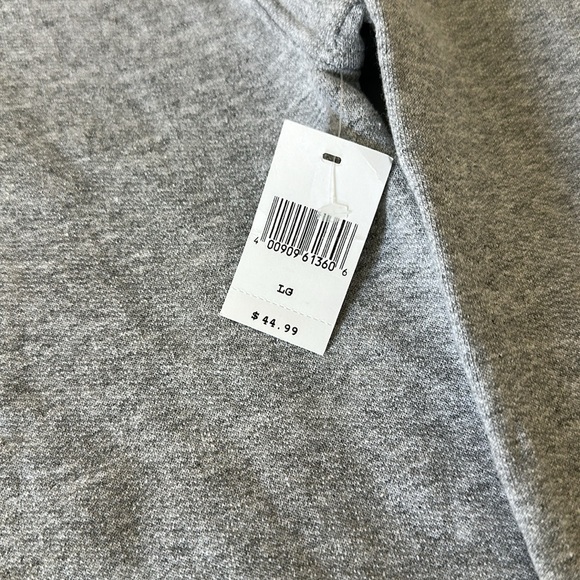 Walt Disney World Gray Crewneck NWT - Picture 3 of 8